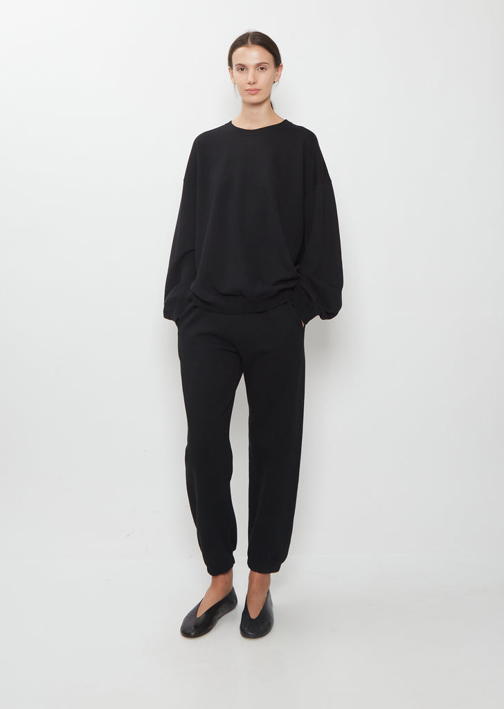 Acadame Sweatpant — Darkest Navy