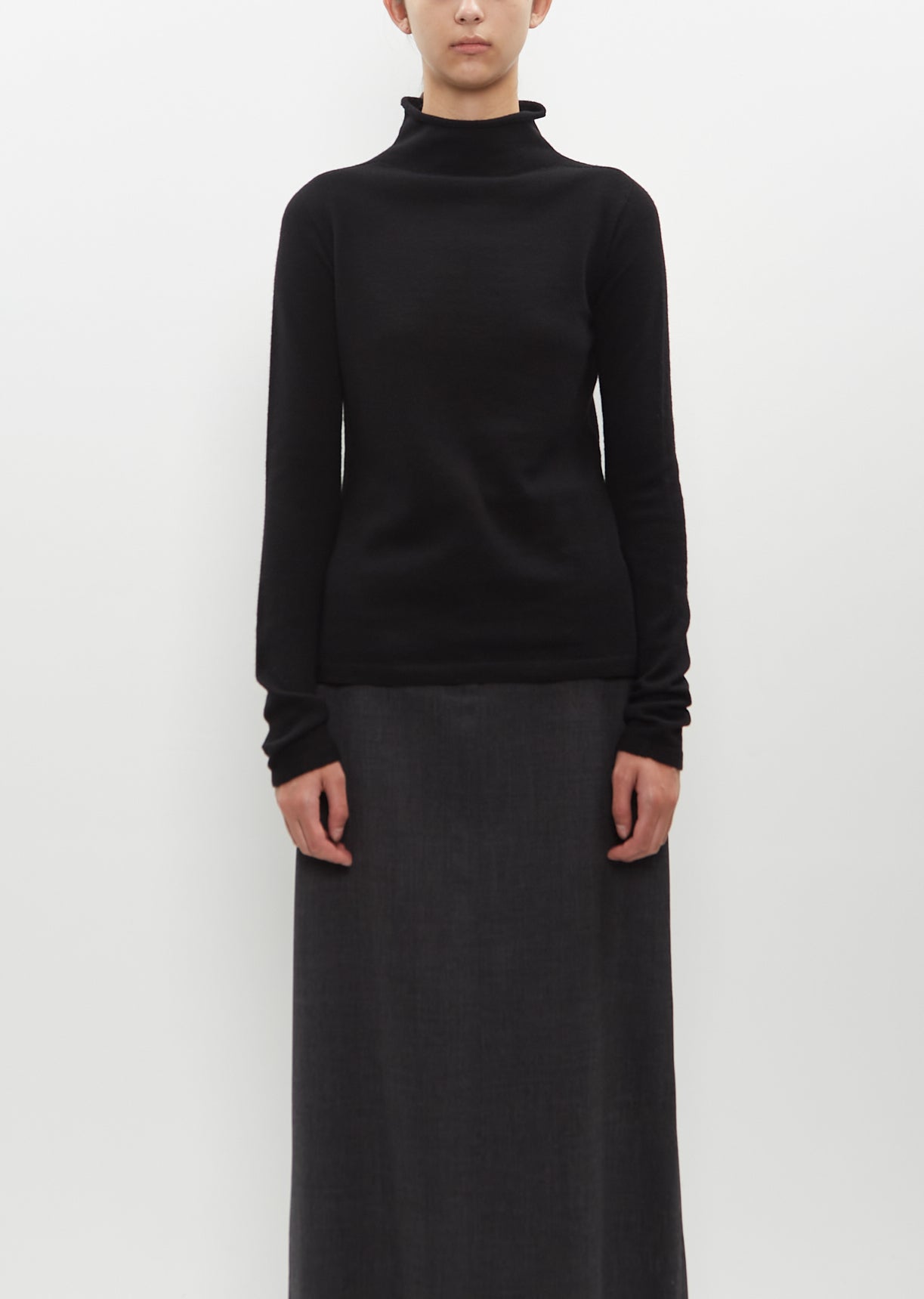Cashmere Ilmo Top — Black – La Garçonne