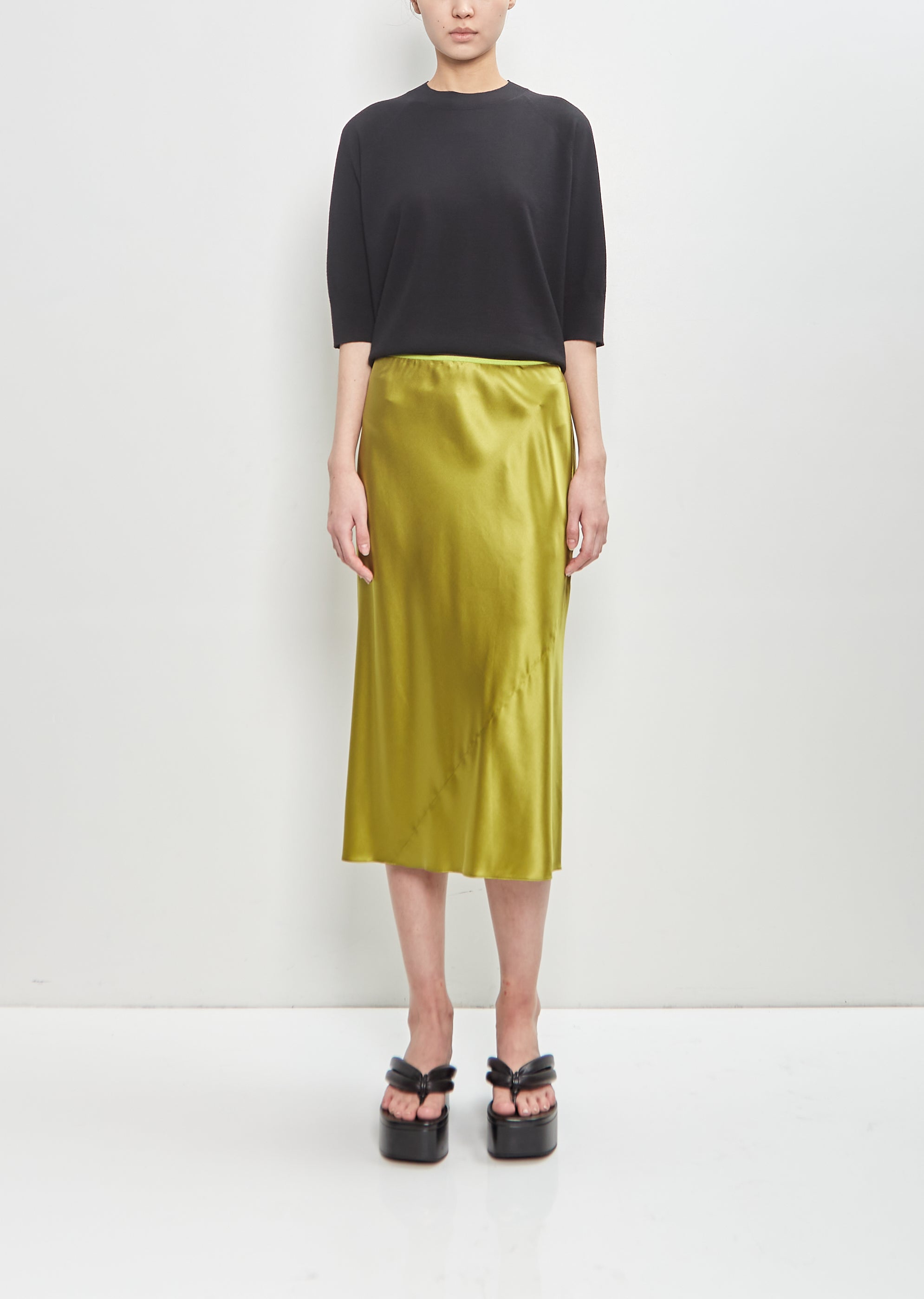 Silk Sati Skirt — Olive – La Garçonne