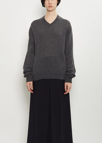 Light Cashmere V-Neck Pullover