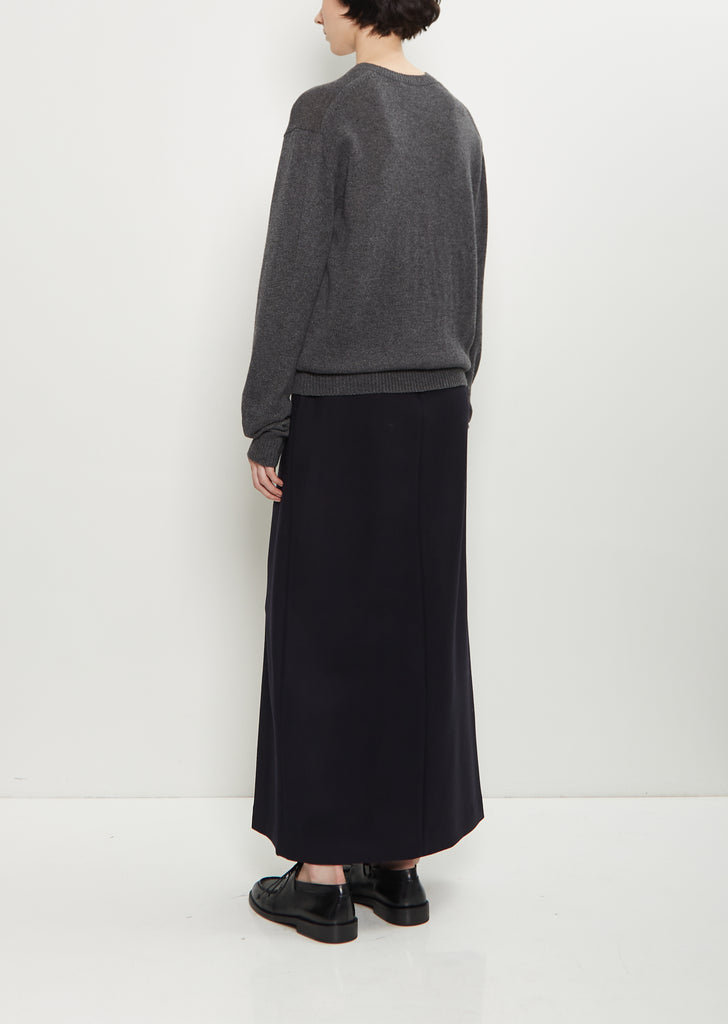 Light Cashmere V-Neck Pullover