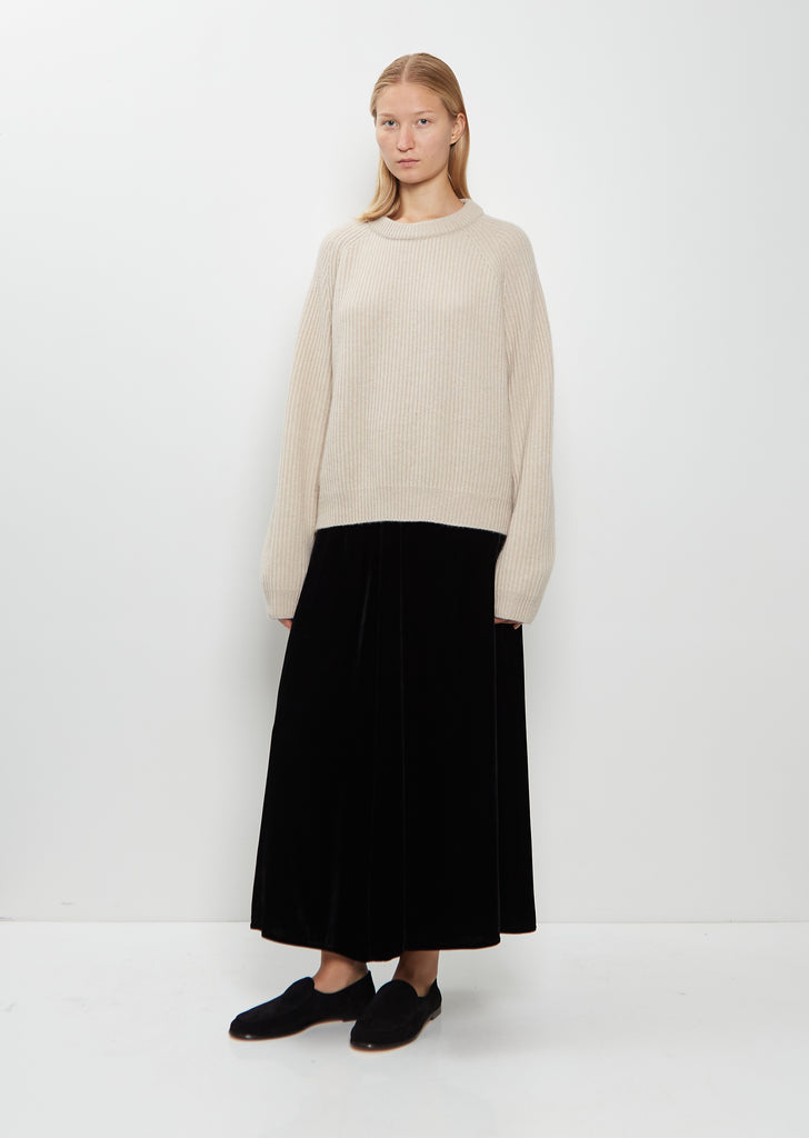 Crew Neck Ribbed Raglan Cashmere Sweater — Oatmeal