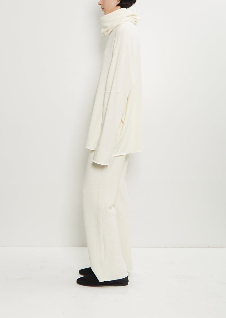 Stretch Jersey Big Big Turtleneck Sweater — Milk