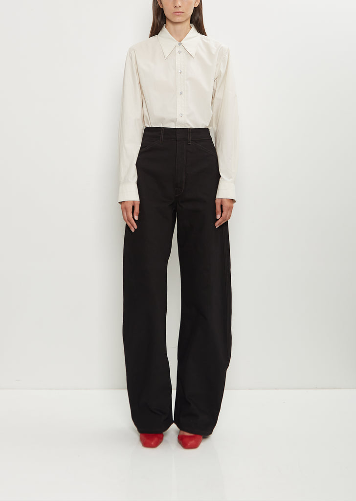 High Waisted Curved Denim Pants — Black