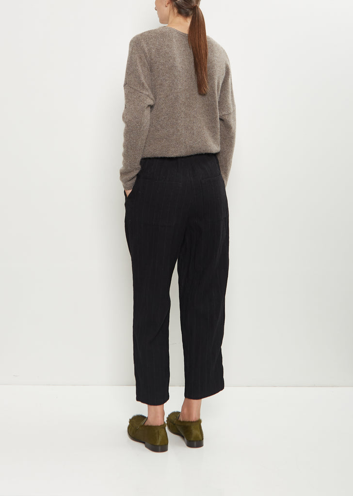 Linen Wool Pinstripe Pleated Tapered Pant — Black