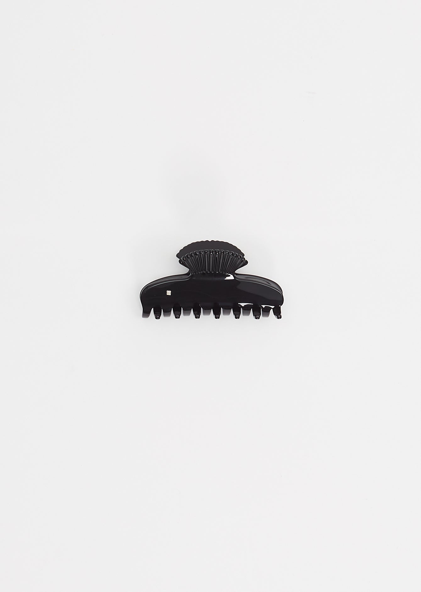 新品SOPHIE BUHAISMALL FAN SHELL CLAW NOIR Small Fan Shell Claw — Noir – La Garçonne