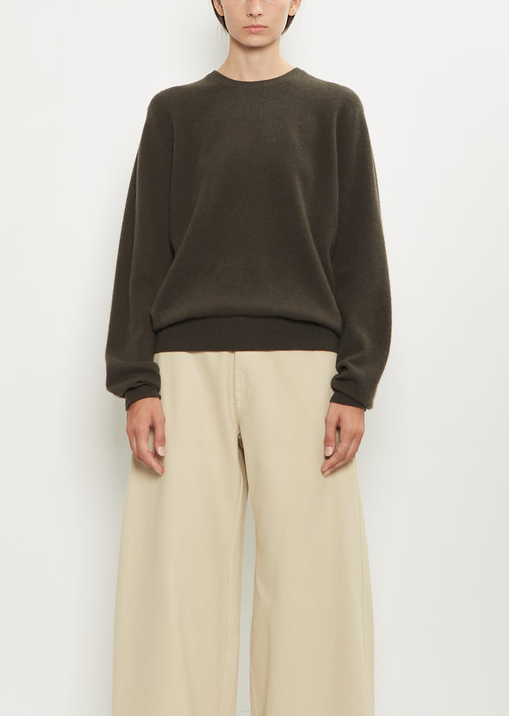 Cashmere Mini R-Neck Sweater — Black Olive