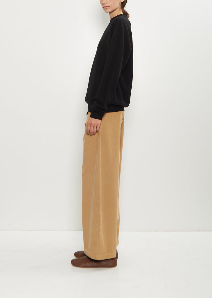 Cashmere BF R-Neck Sweater — Black