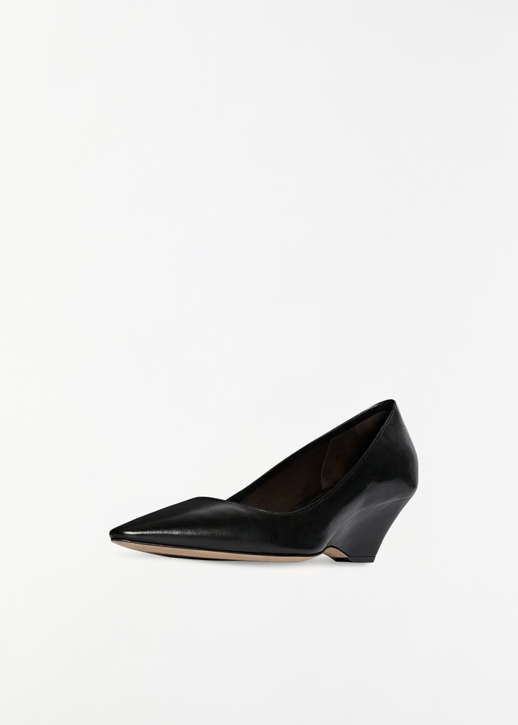 Liisa Wedge