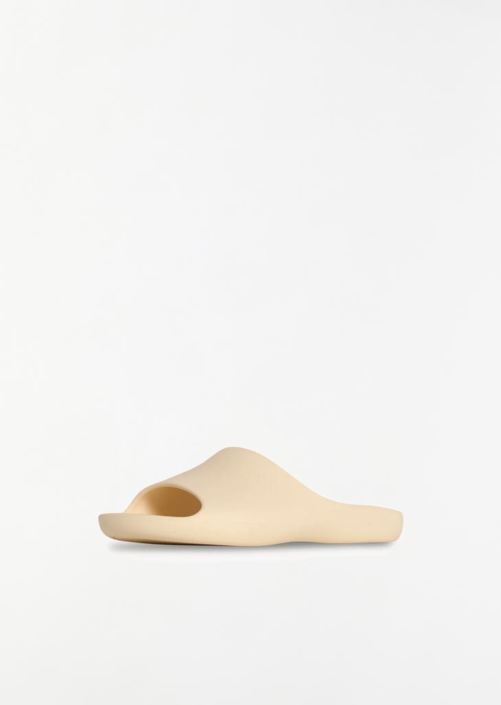 Ama Slide — Toile