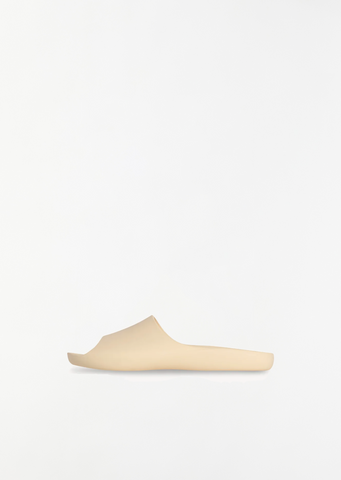 Ama Slide — Toile