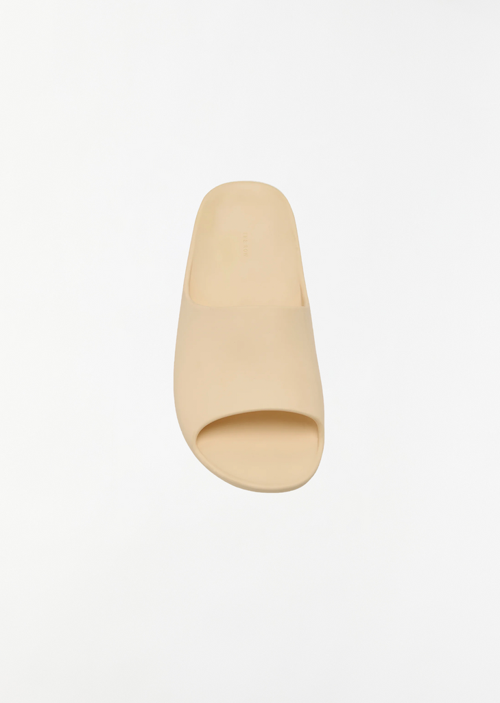 Ama Slide — Toile