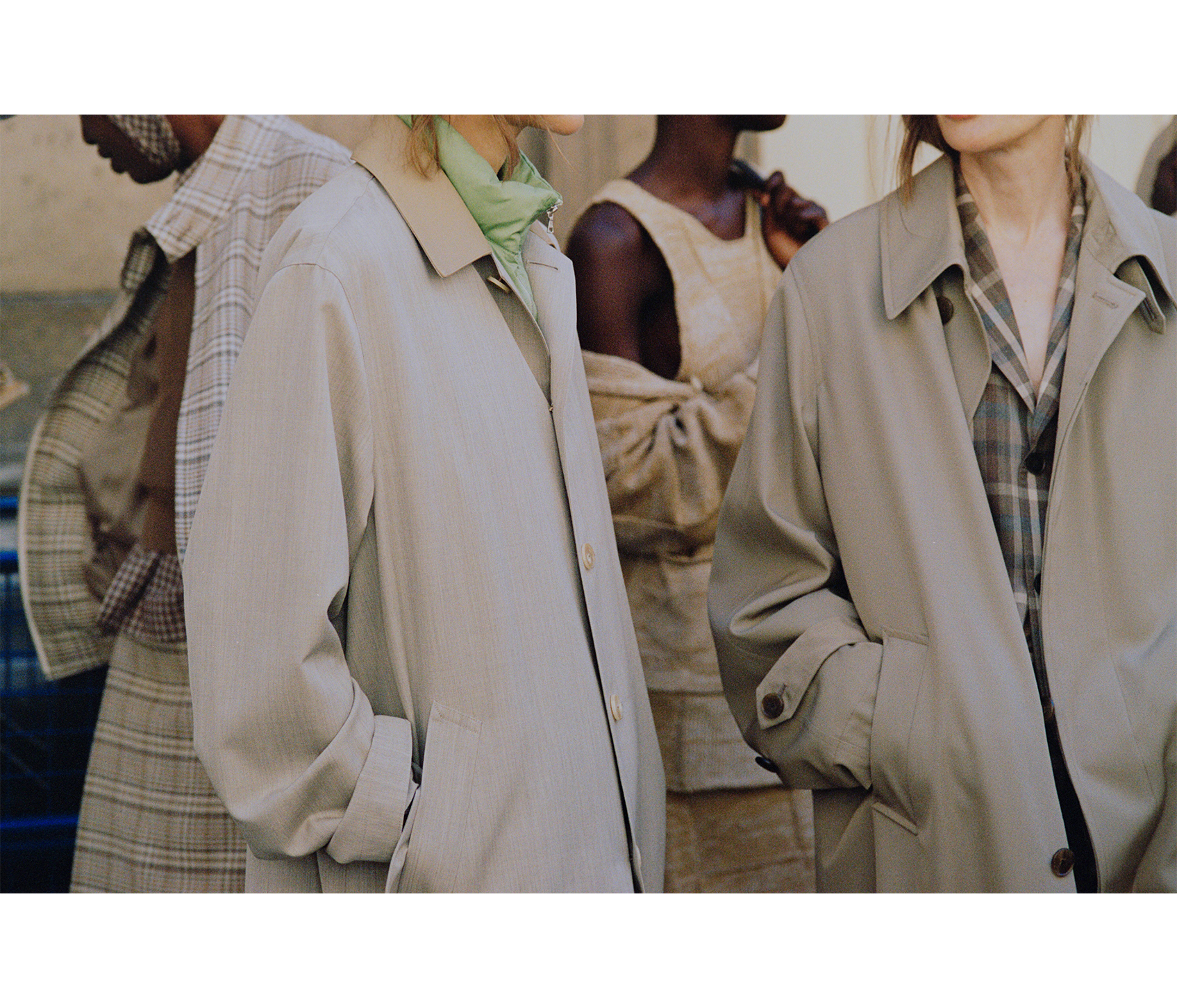 Modern Simplicity  — Auralee