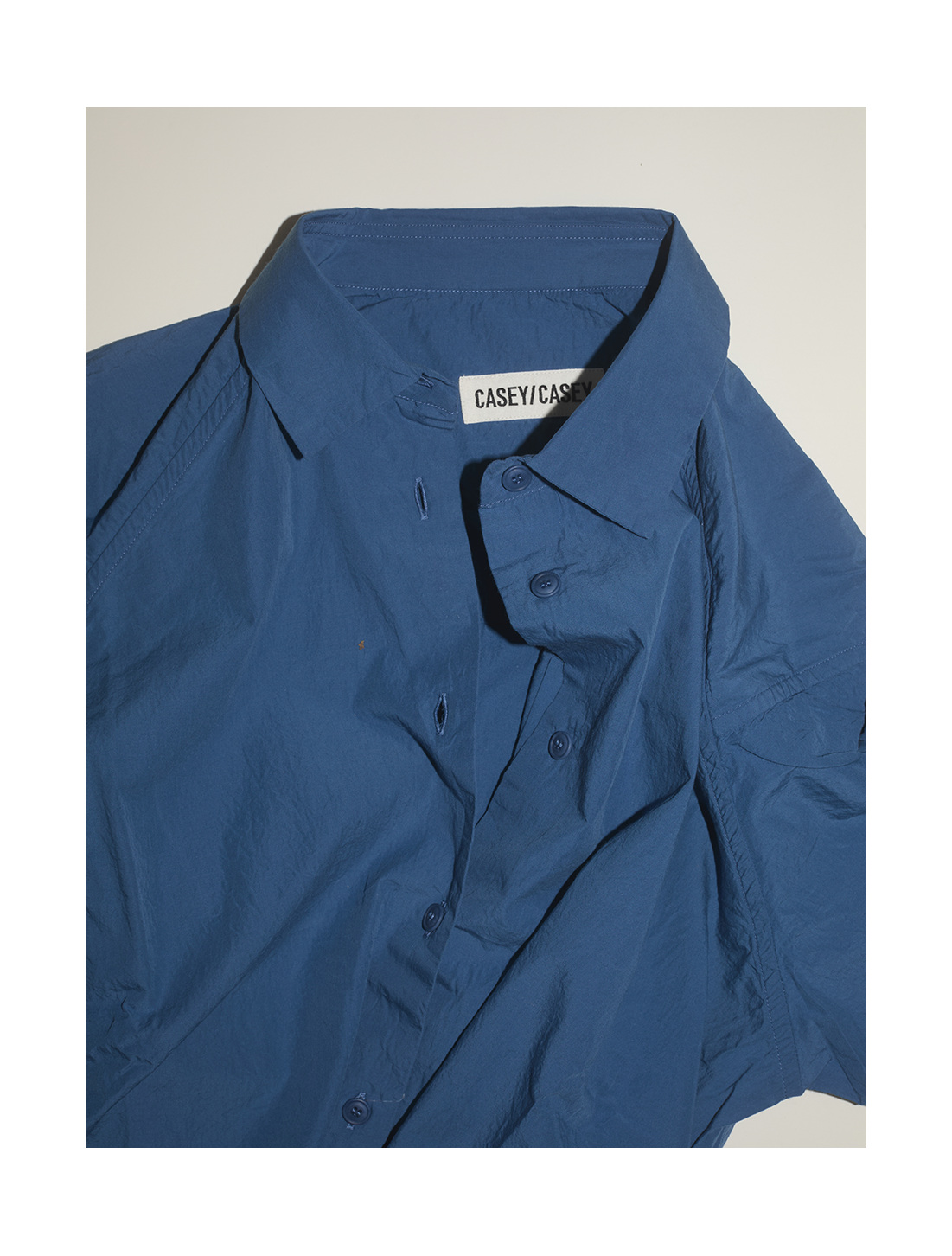 Color Focus — Azure Blue