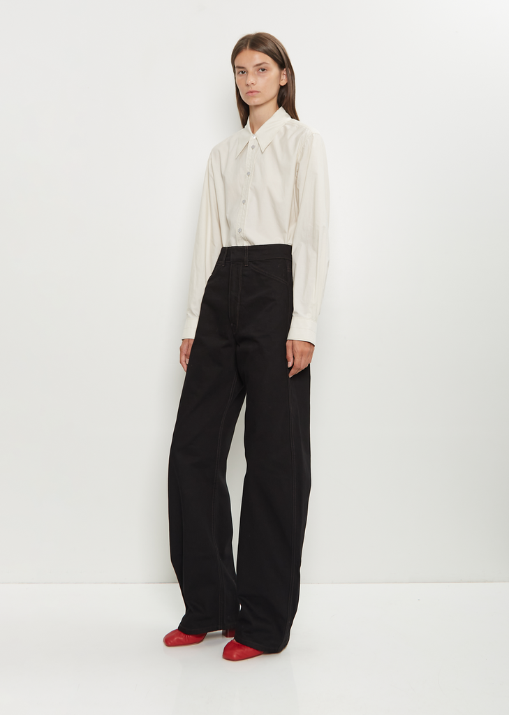 High Waisted Curved Denim Pants — Black