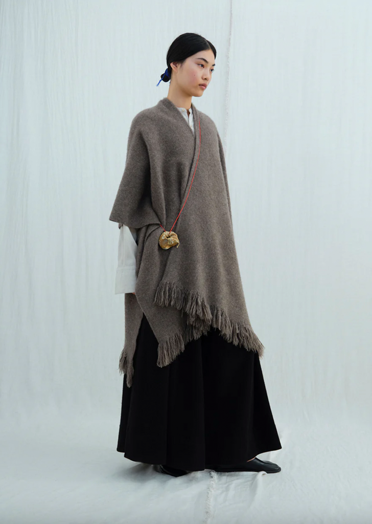 Split Cape — Natural Yak Grey