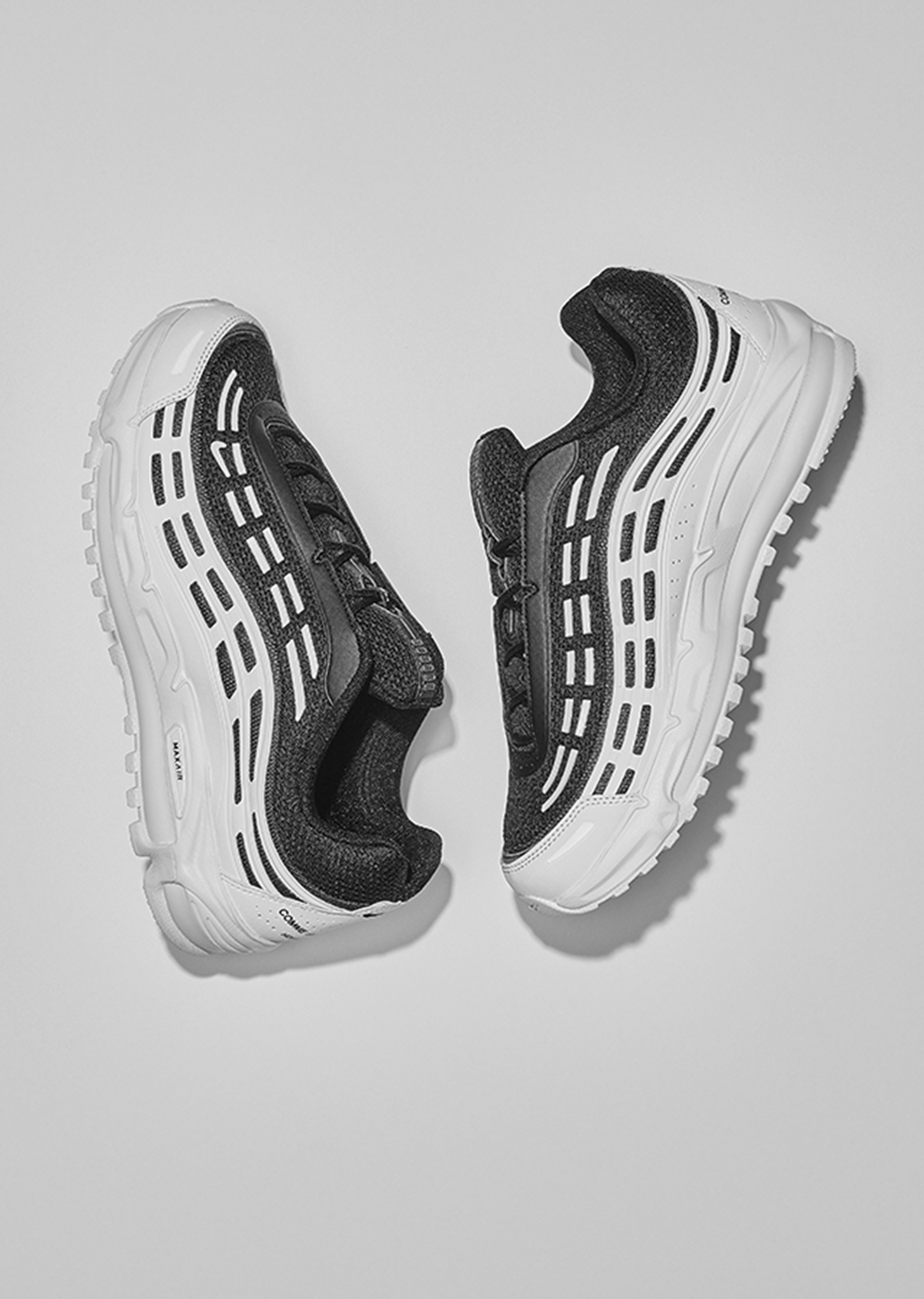 Cdg black and white shop