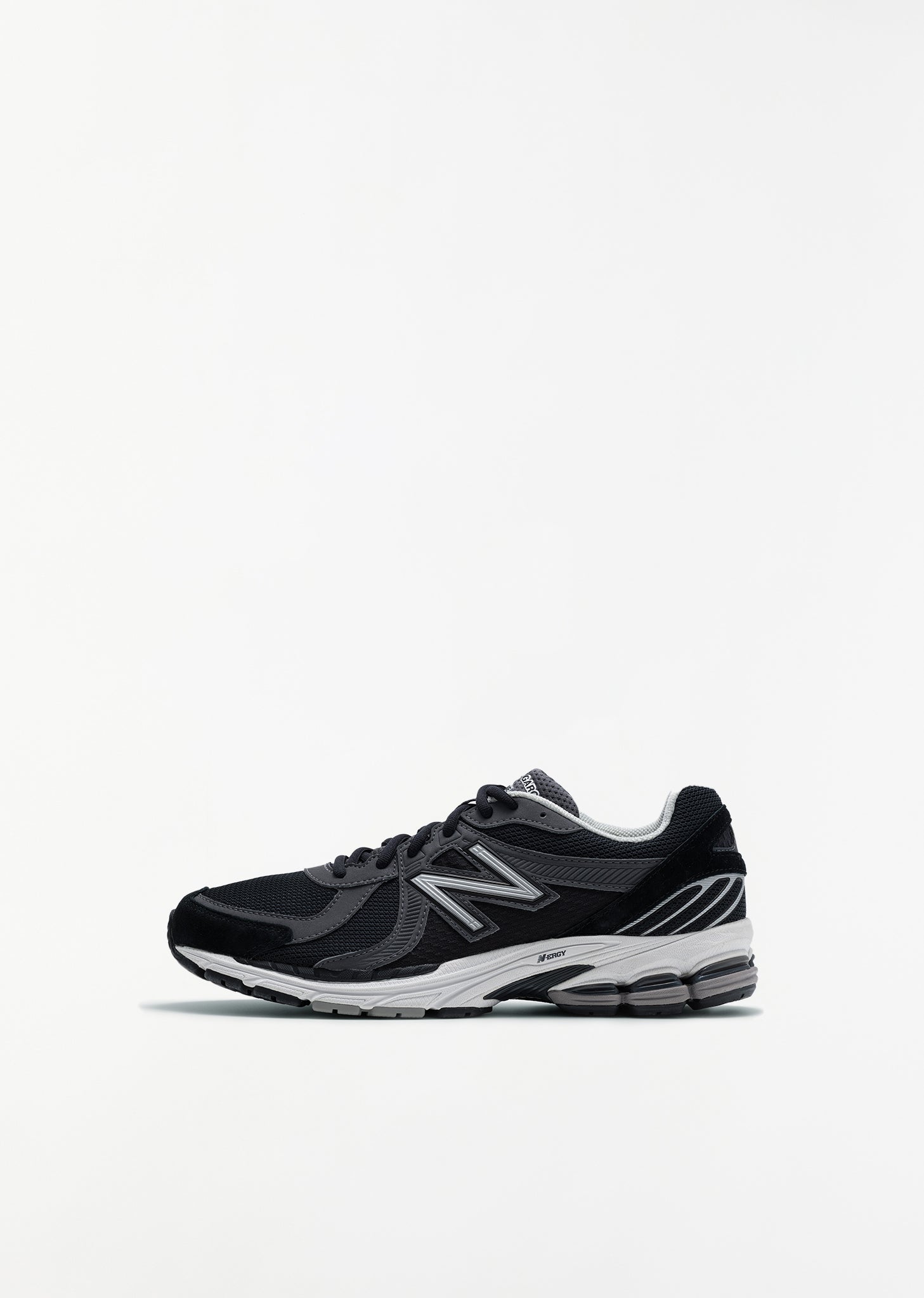 New Balance 860v2 — Black / Grey – La Garçonne New Balance 860v2 — Black / Grey – La Garçonne