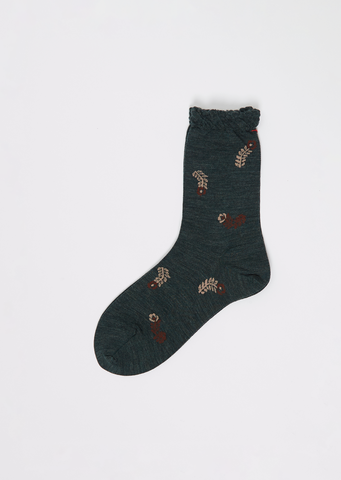 Petal Feather Stretch Wool Short Socks — Dark Green