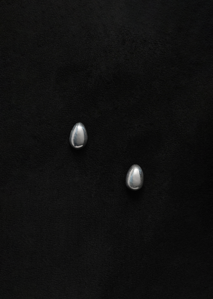 Tiny Egg Studs