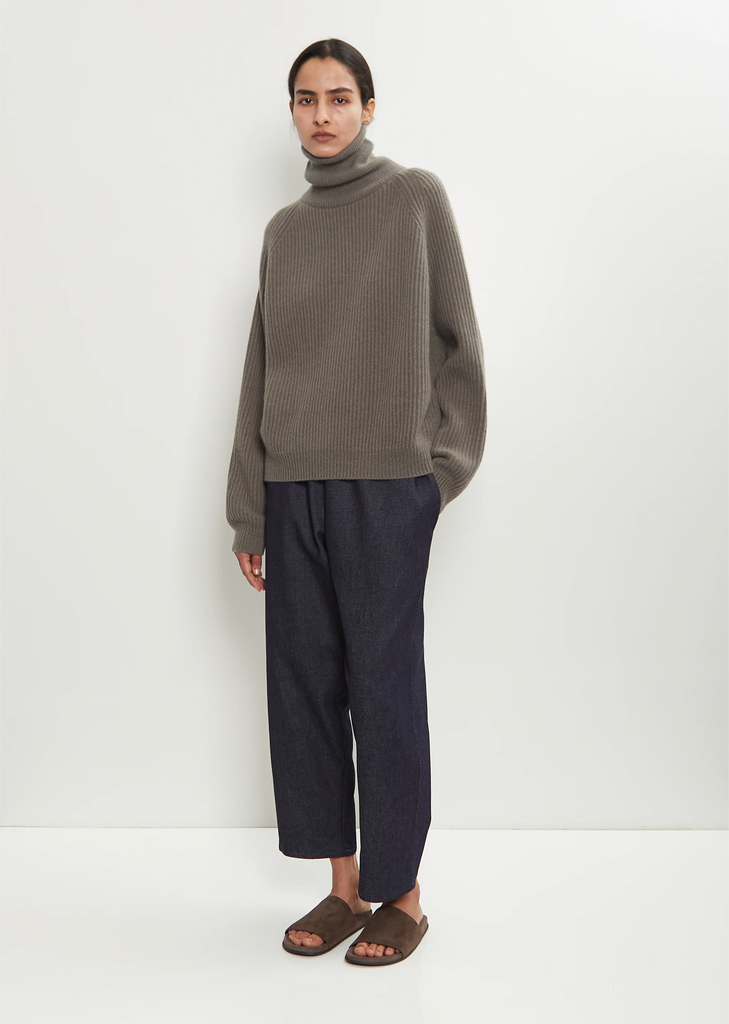 Cashmere Ribbed Raglan T-Neck Sweater