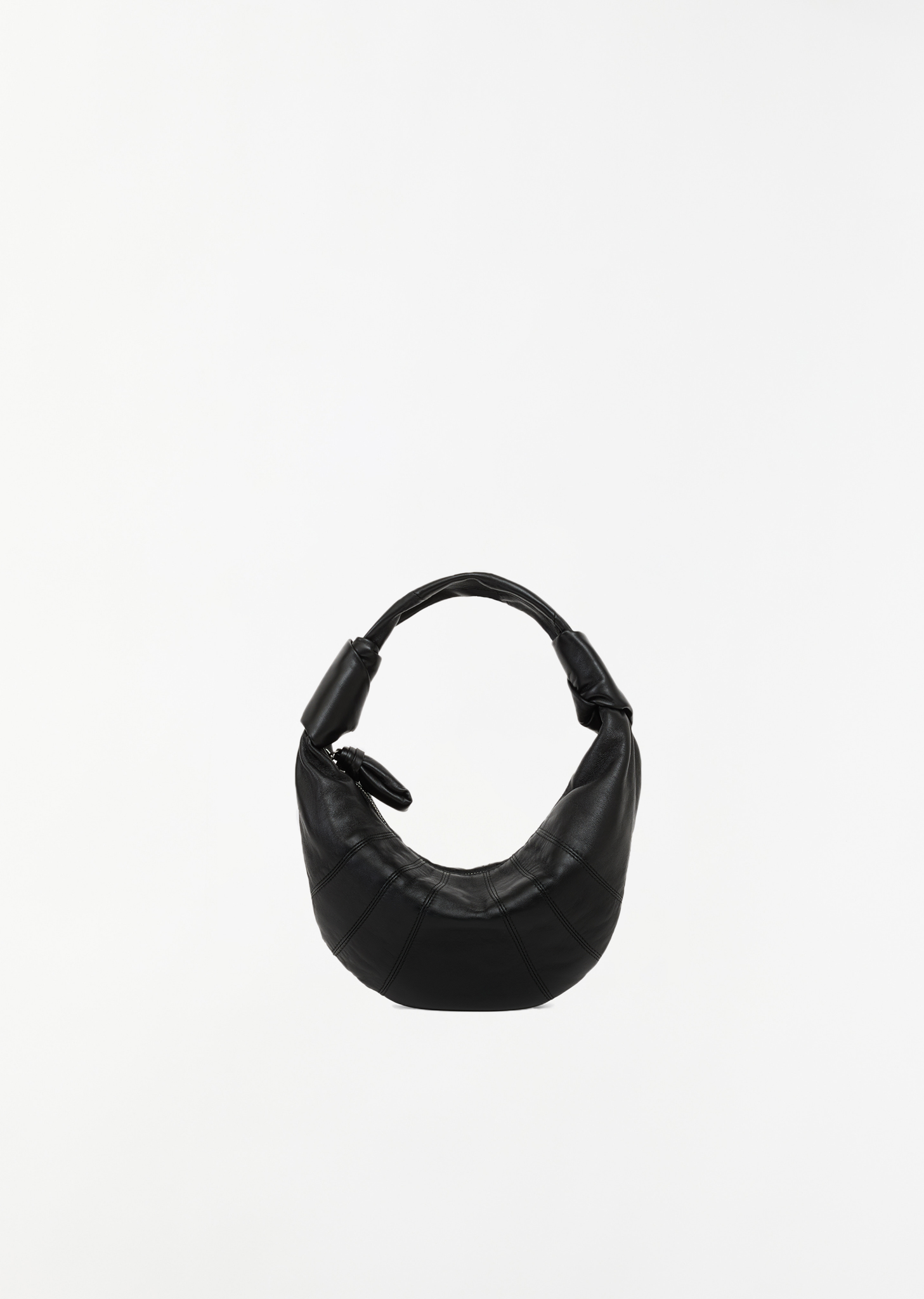 ★関税込み★ ※要在庫確認 LEMAIRE Croissant Mini Bag Small Croissant Soft Bag in Black | LEMAIRE