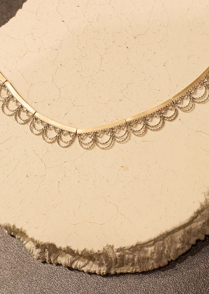 Champagne Diamonds Scalloped Necklace