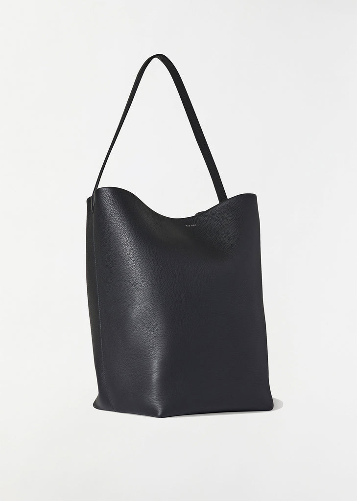 Large N/S Park Tote — Black