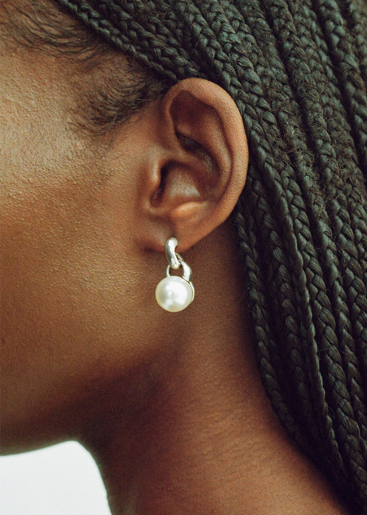Everyday Pearl Earrings