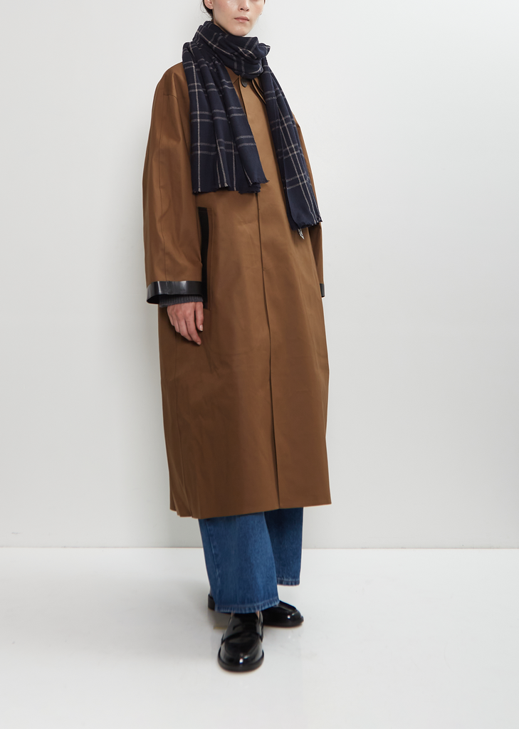Abhaya Plaid Cashmere Stole — Midnight Blue / Cappuccino