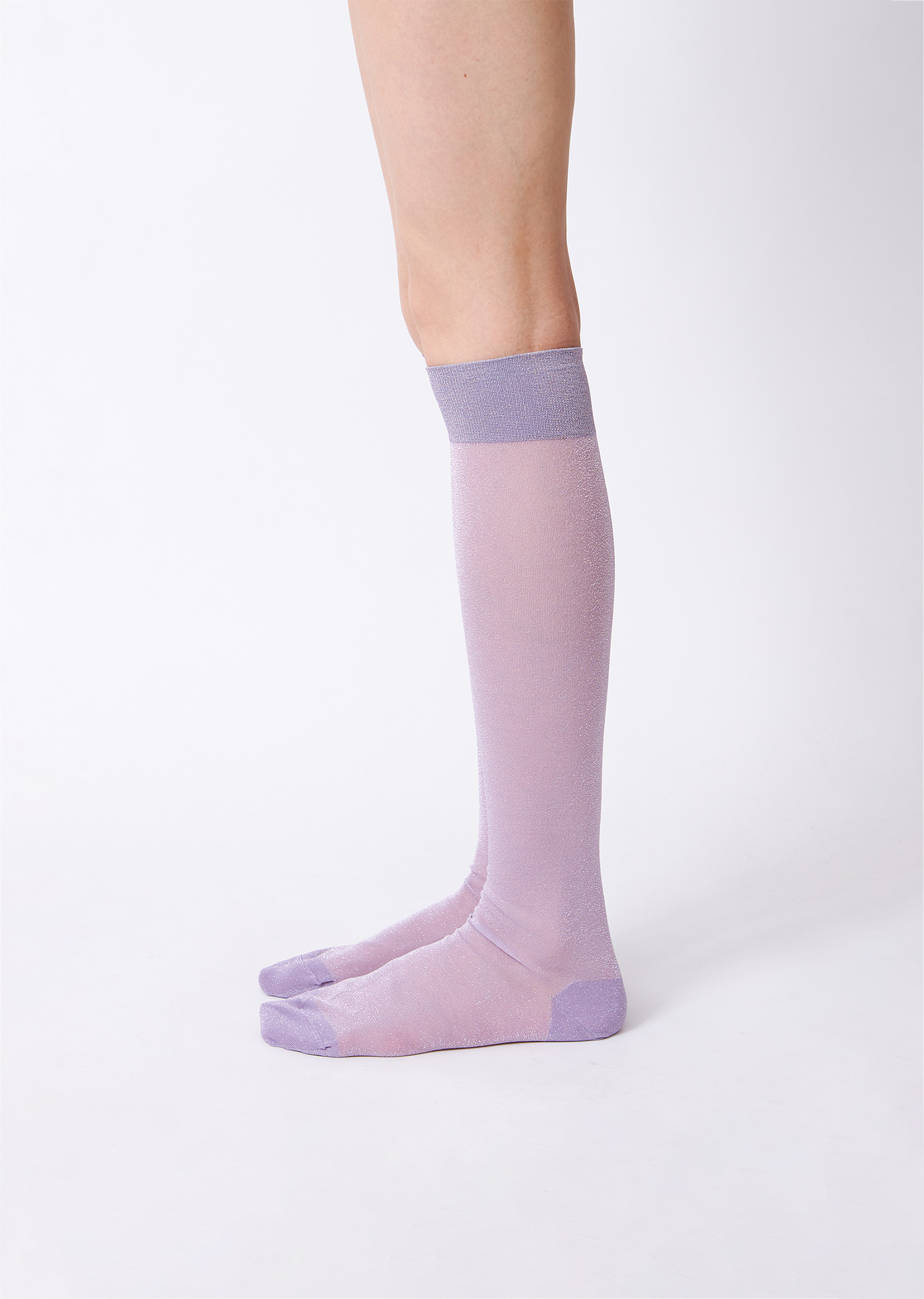 How To Wear Knee High Socks in 2025 - Ultimate Guide How To Wear Knee High Socks in 2025 - Ultimate Guide