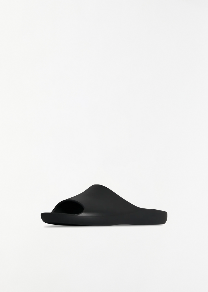 Ama Slide — Black