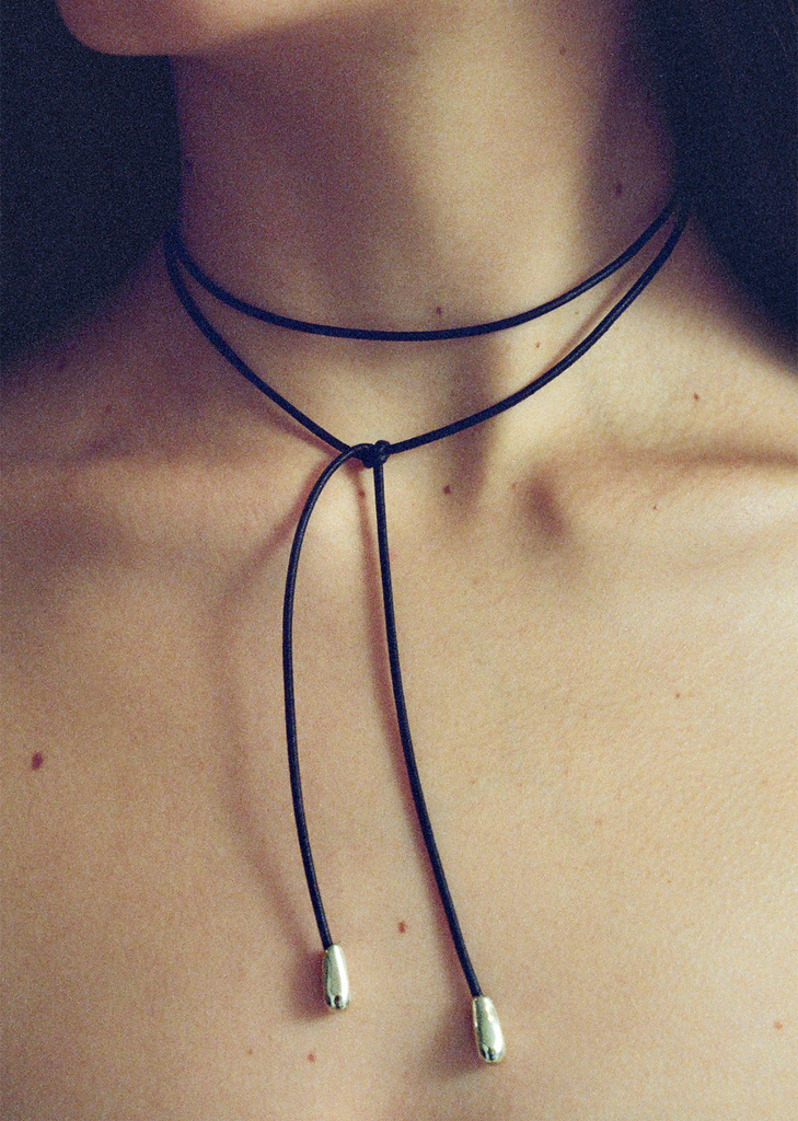 Elegant Shoelace Choker — Black
