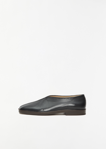 Flat Piped Slippers — Black