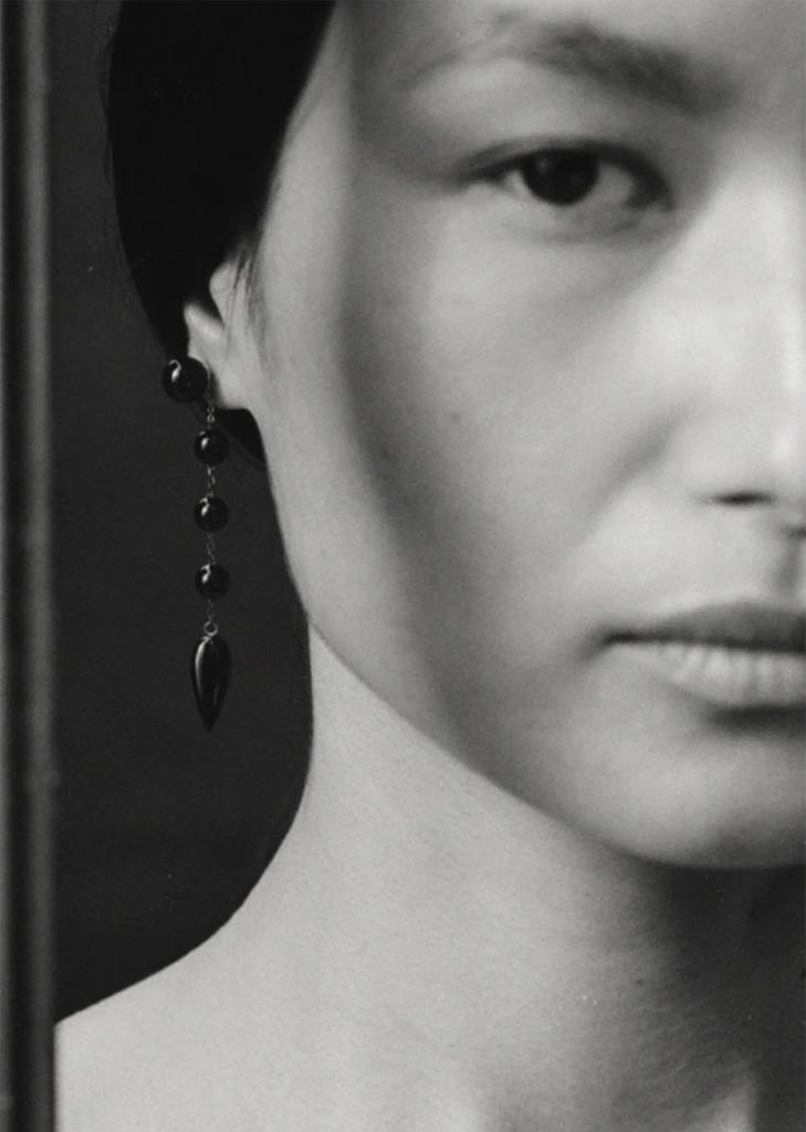 Small Onyx Phoenician Earrings