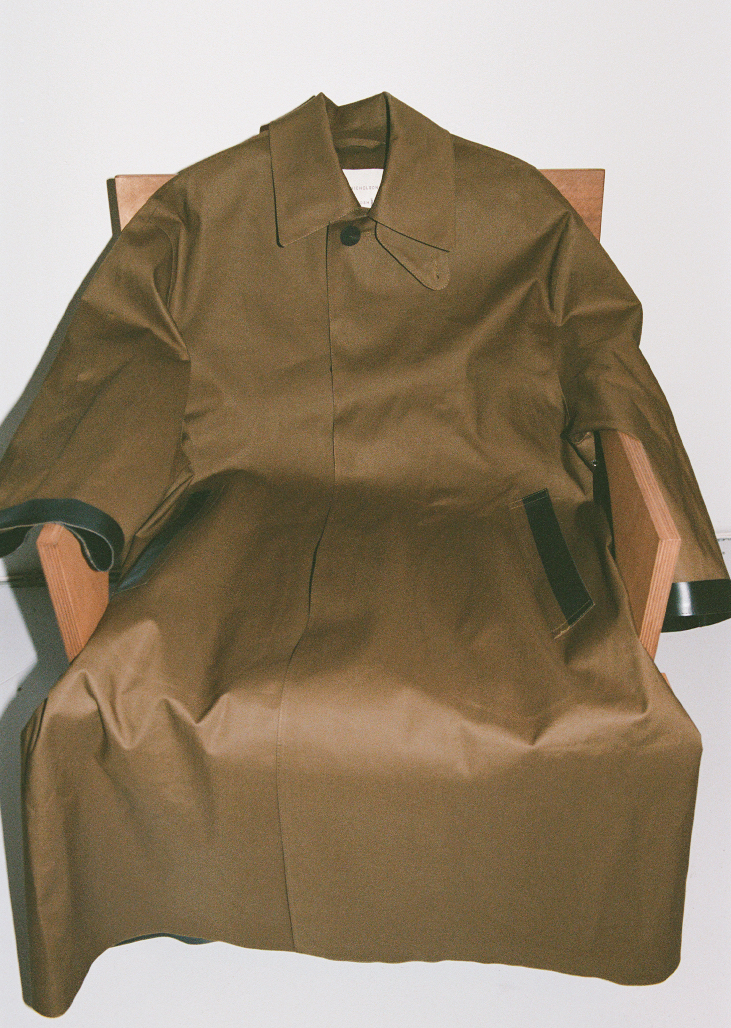 x Mackintosh Ettrick Long Mac – La Garçonne x Mackintosh Ettrick Long Mac – La Garçonne