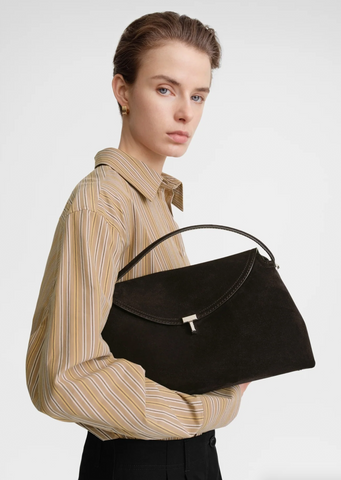 関税込み】TOTEME トープ T-Lock スエード クラッチ T-Lock 関税込み】TOTEME トープ T-Lock スエード クラッチ T-Lock