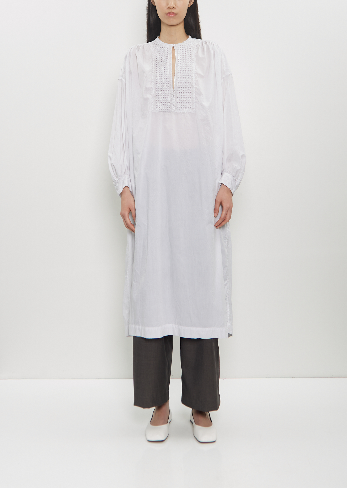 【定価7.4万】【美品】toujours Lace Surplice Dress Cotton Lace Surplice Dress – La Garçonne