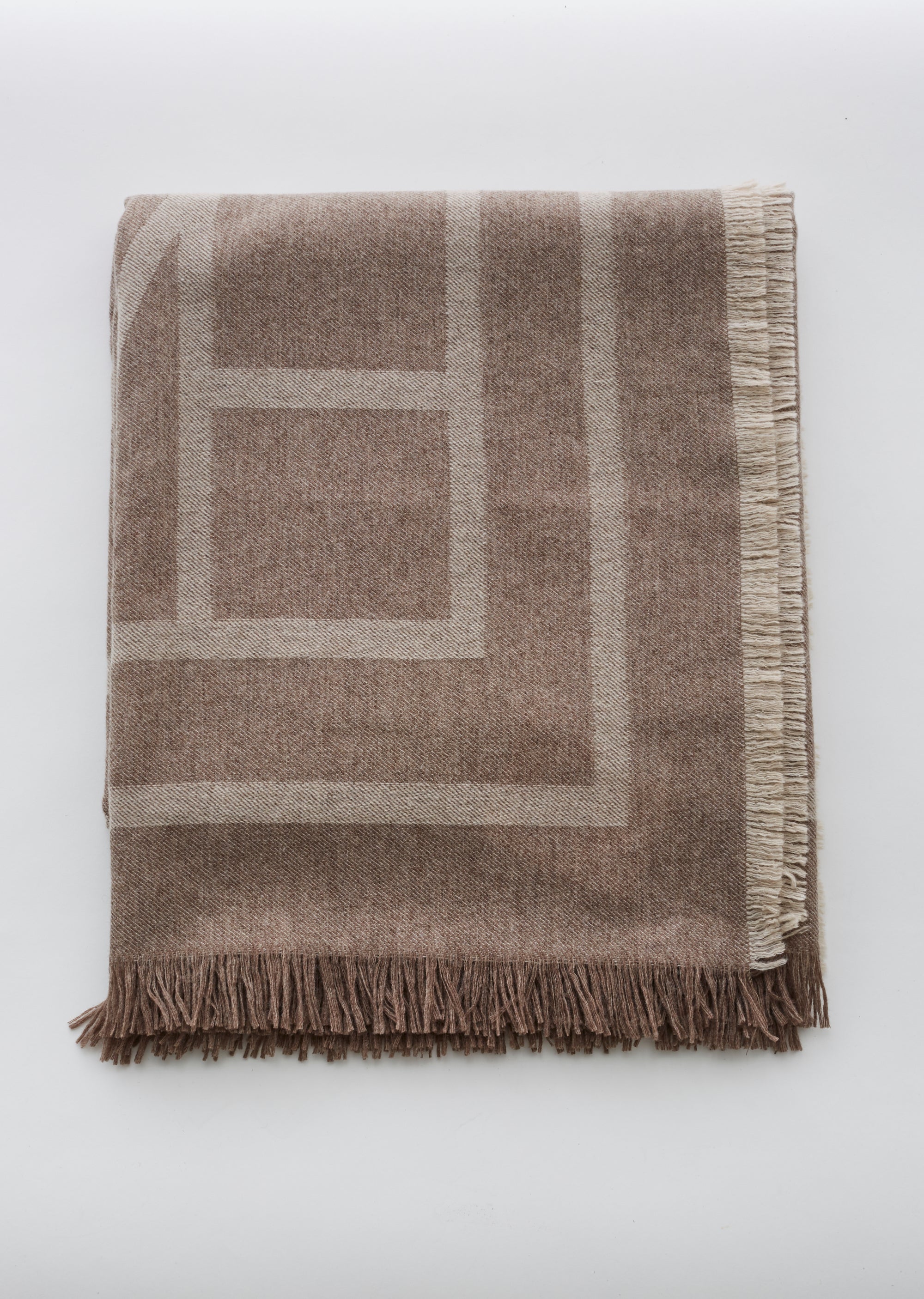 toteme como scarf tobacco Toteme oversized scarf elevates winter ensembles with its soft cashmere blend and tassel finish Totme Como Printed Jaquard Scarf