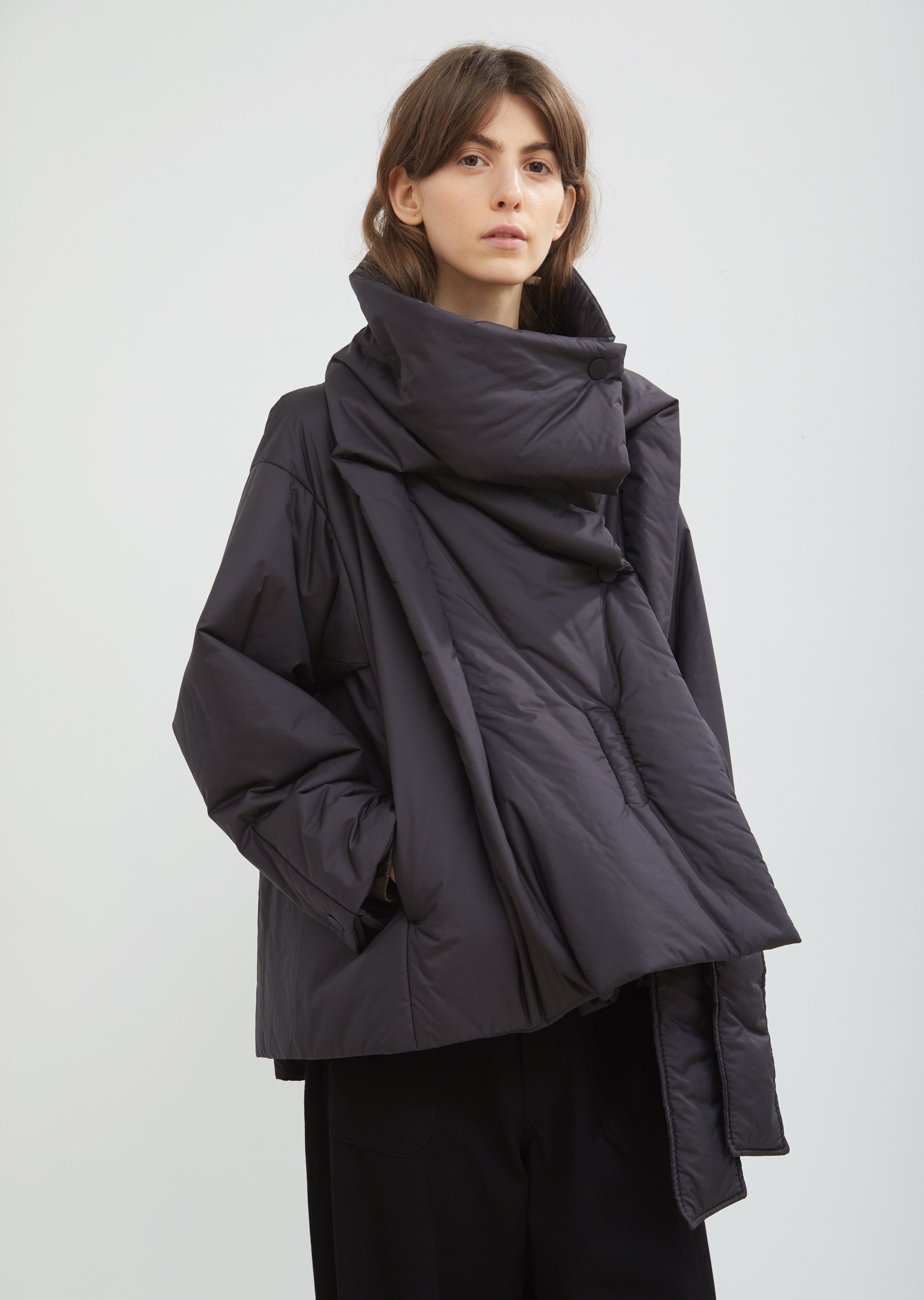 2024 お歳暮【公式】 - 人気ブランド Square Short Padded Coat by Issey Miyake- La Garçonne ジャケット・アウター
