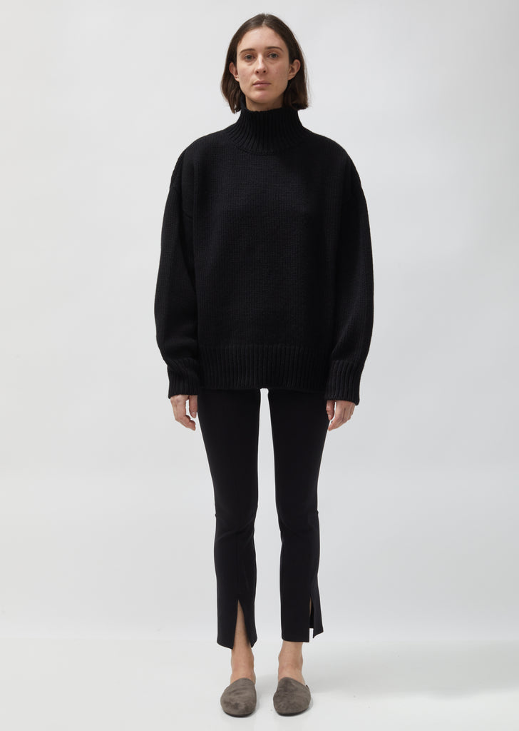 Pheliana Sweater