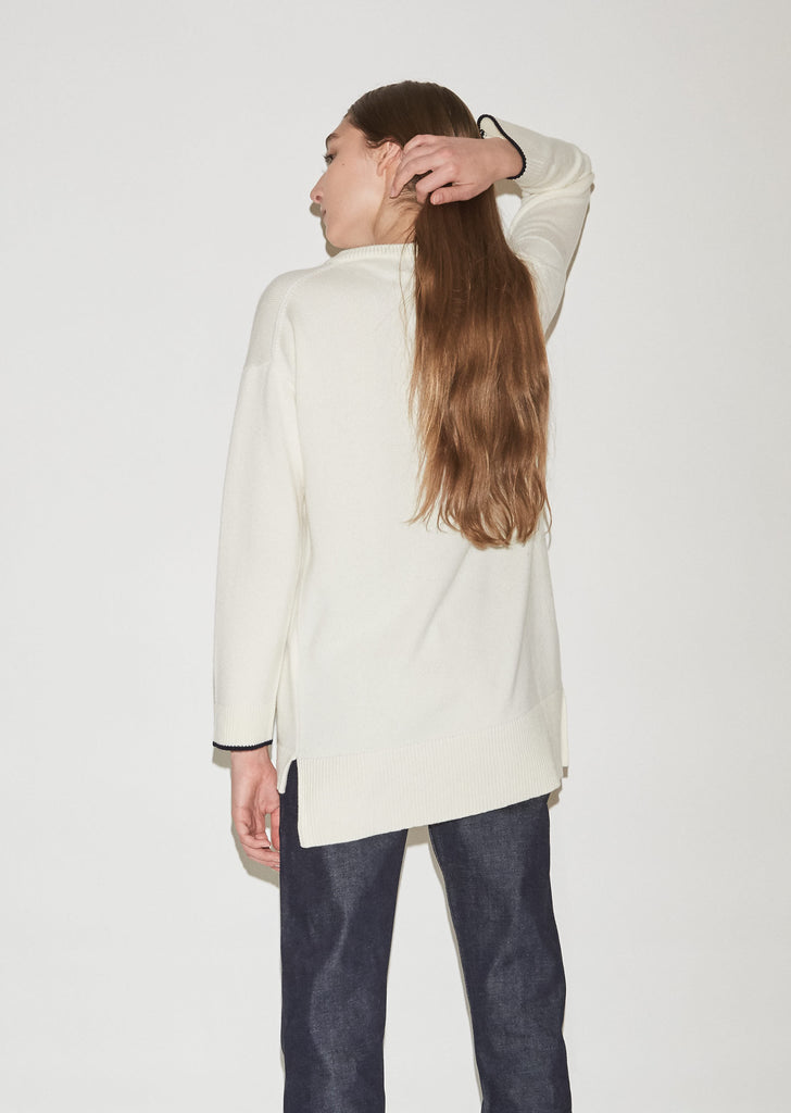 Cashmere V-Neck with Intarsia Tipping