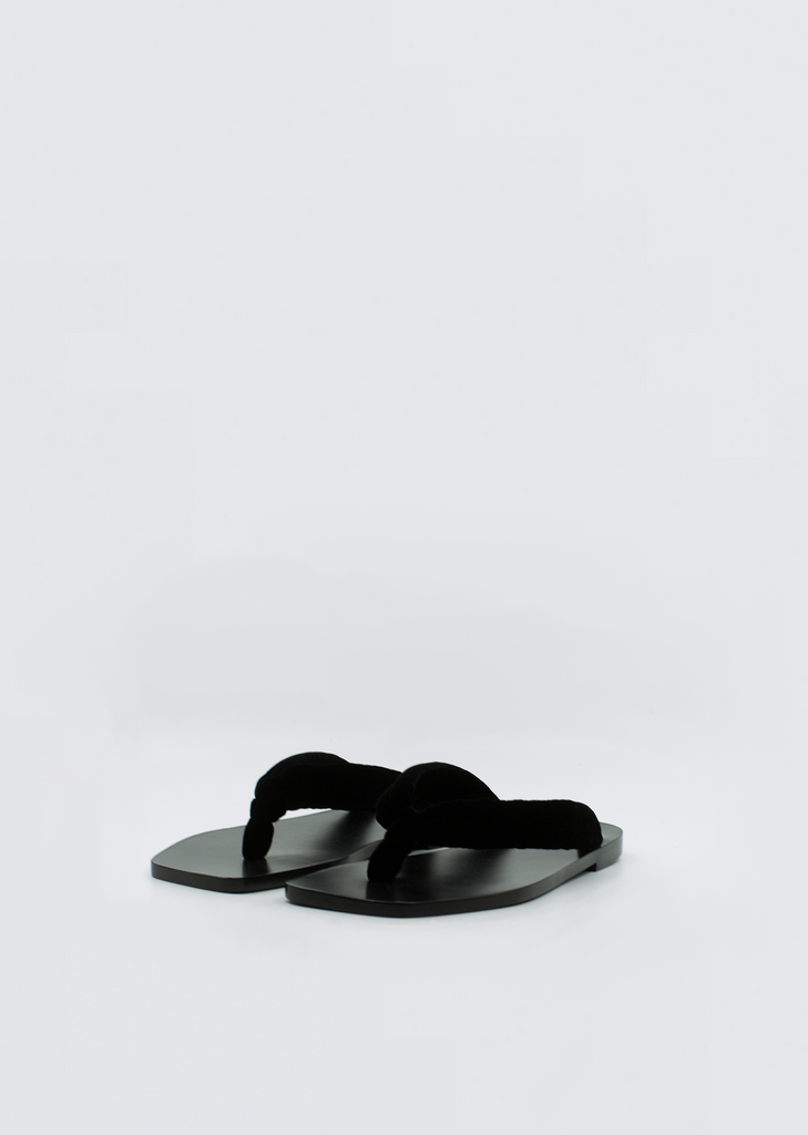 Swan Sandal — Black