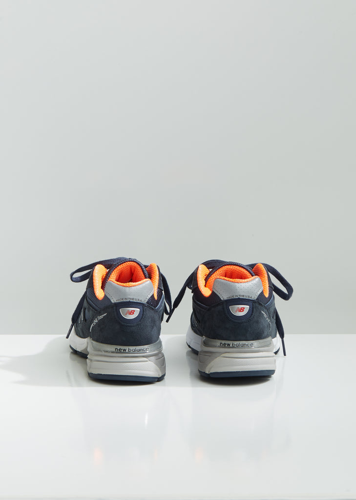 990v4 Sneakers