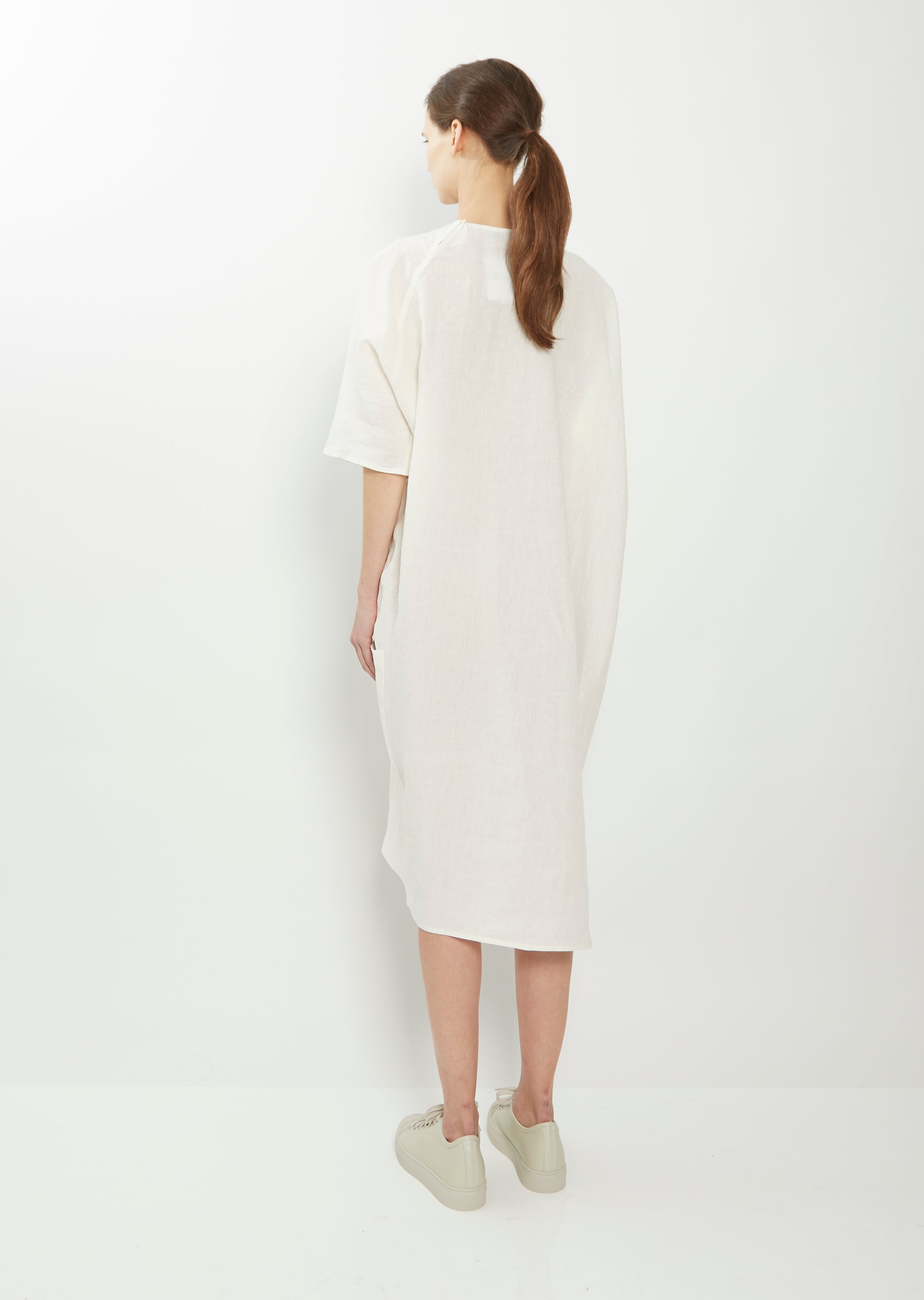 denver linen dress DENVER DRESS | A minimalist sleeveless silhouette crafted in soft, breathable linen. Simple, modern, and refined