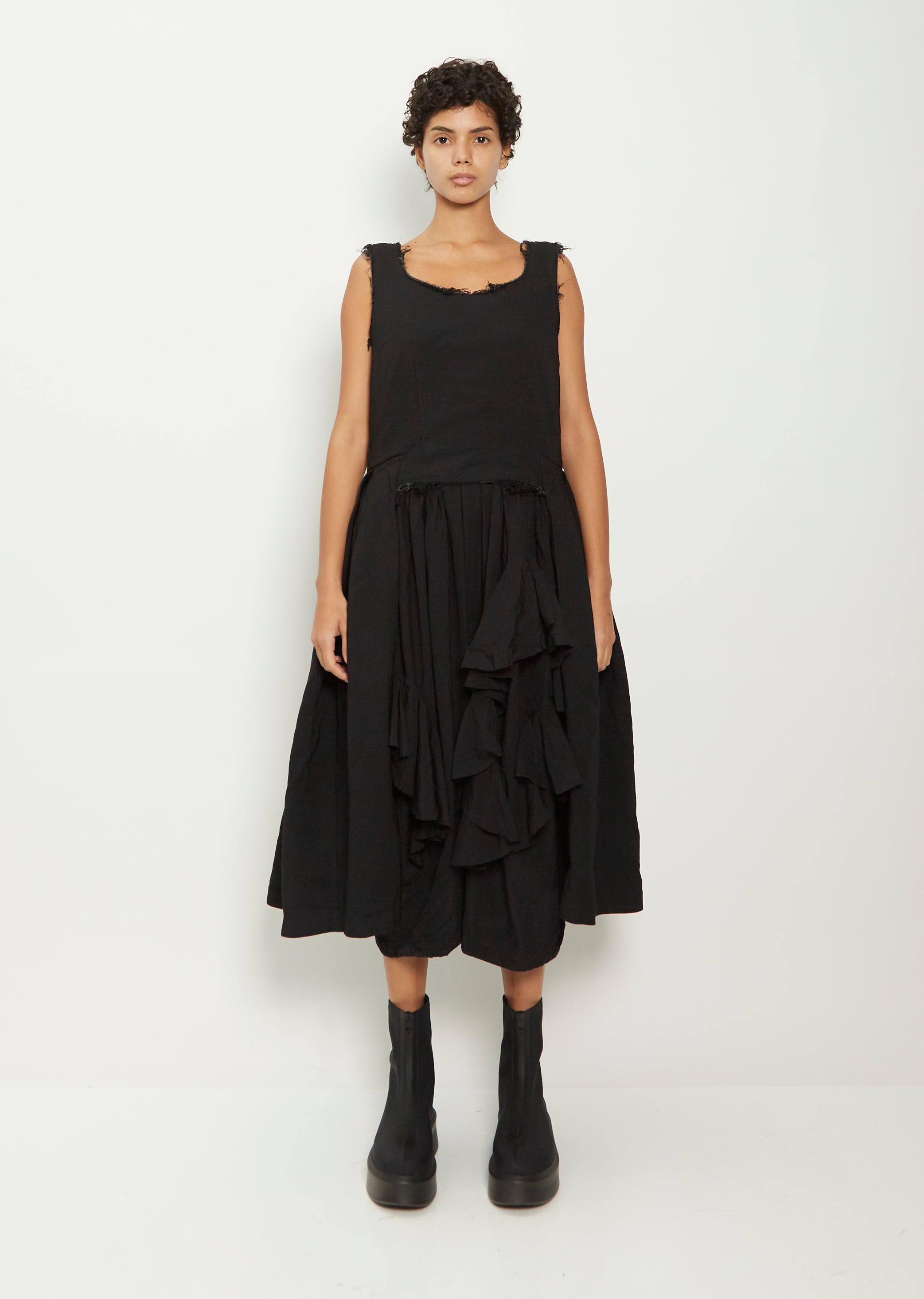 Sleeveless Apron Dress – La Garçonne