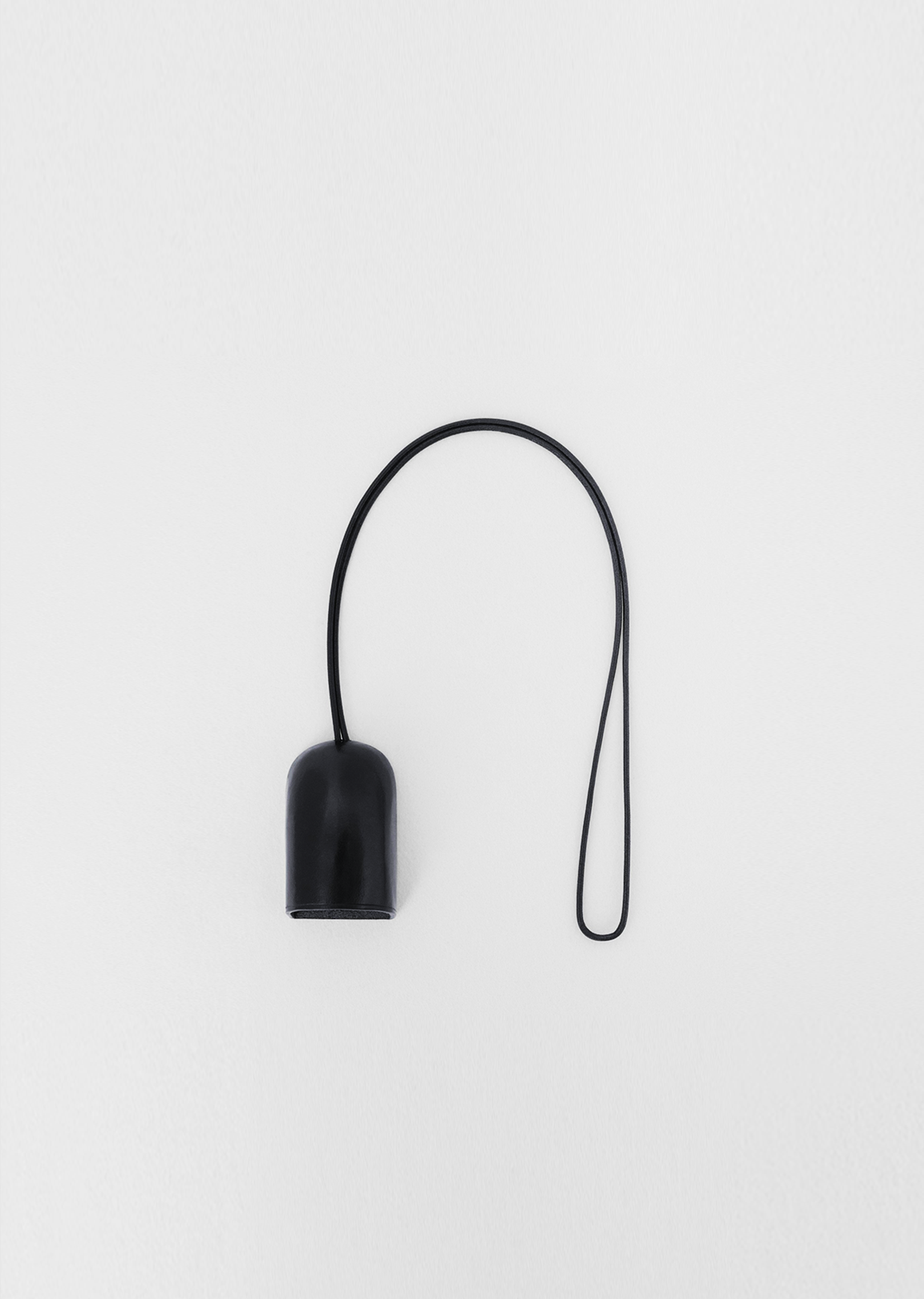 LEMAIRE ブラック レザー ネックキーホルダー 美品 LEMAIRE ルメール レザー キーホルダー ネックレス