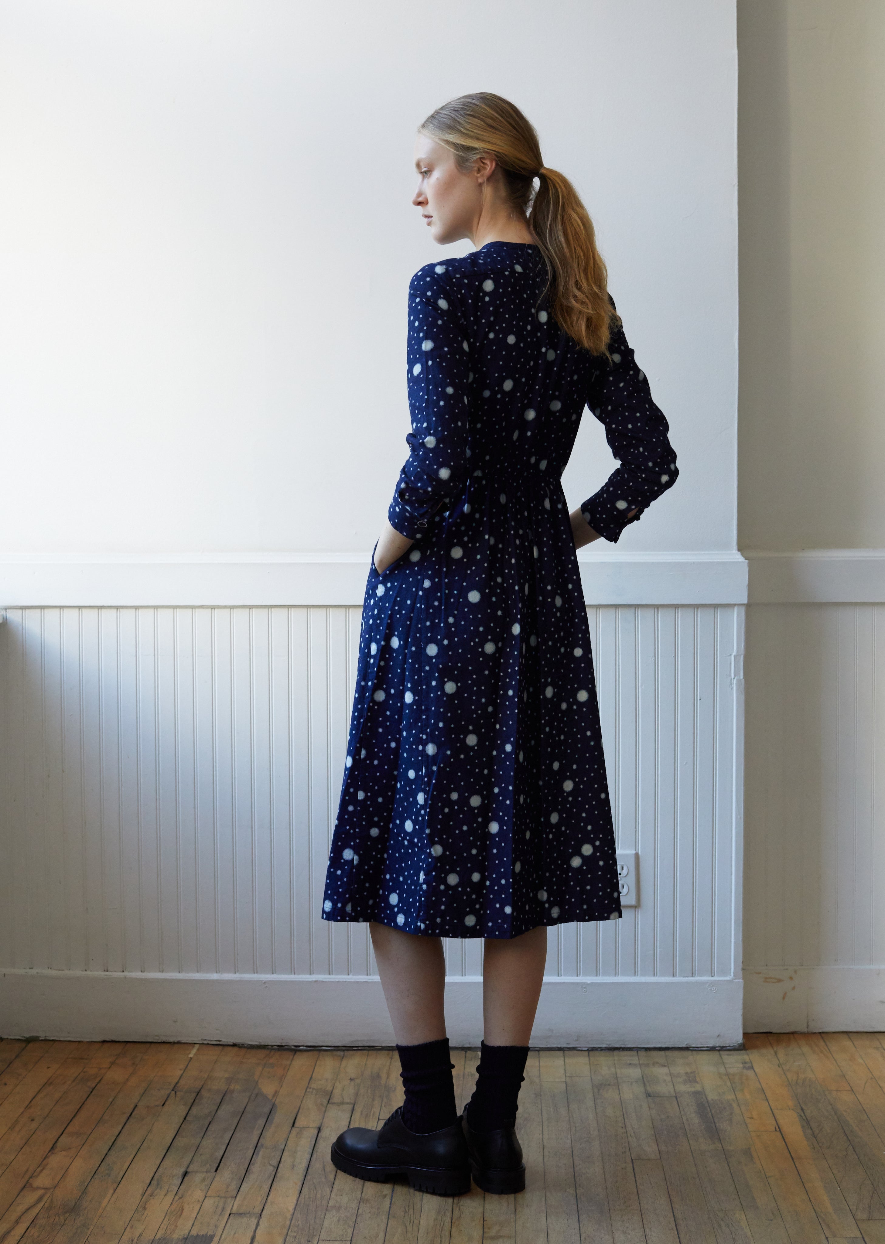 Women Indigo Yarn Dyed Flannel Snowflake Dot Pattern Women Indigo Yarn Dyed Flannel Snowflake Dot Pattern