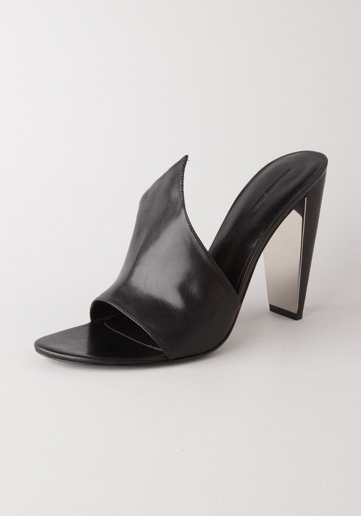 Isabeli Pointed Mule