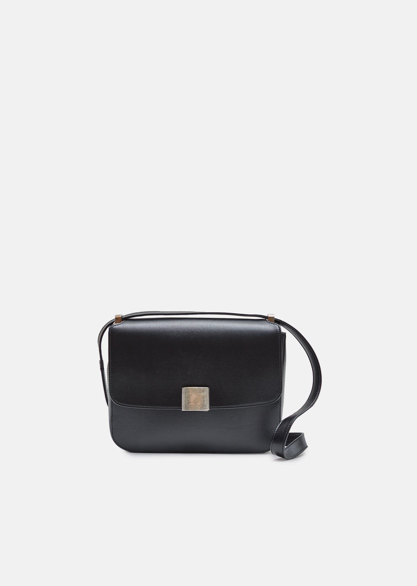 Valentina Handbags On Sale Up To 90% Off Retail | thredUP